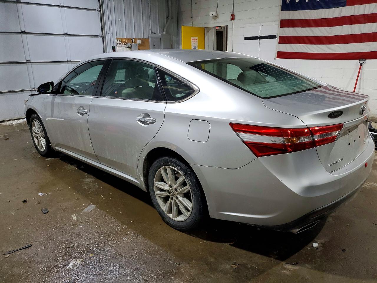 2013 TOYOTA AVALON XLE PREMIUM photo 3