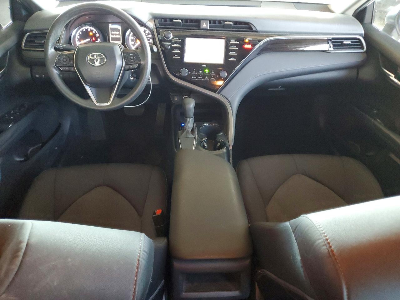 2020 TOYOTA CAMRY LE photo 8