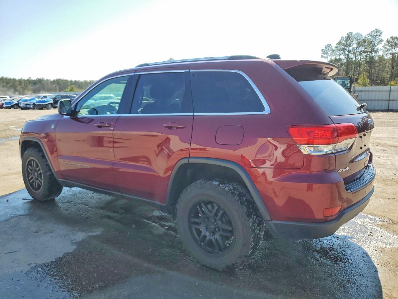 2019 JEEP GRAND CHEROKEE LAREDO photo 2