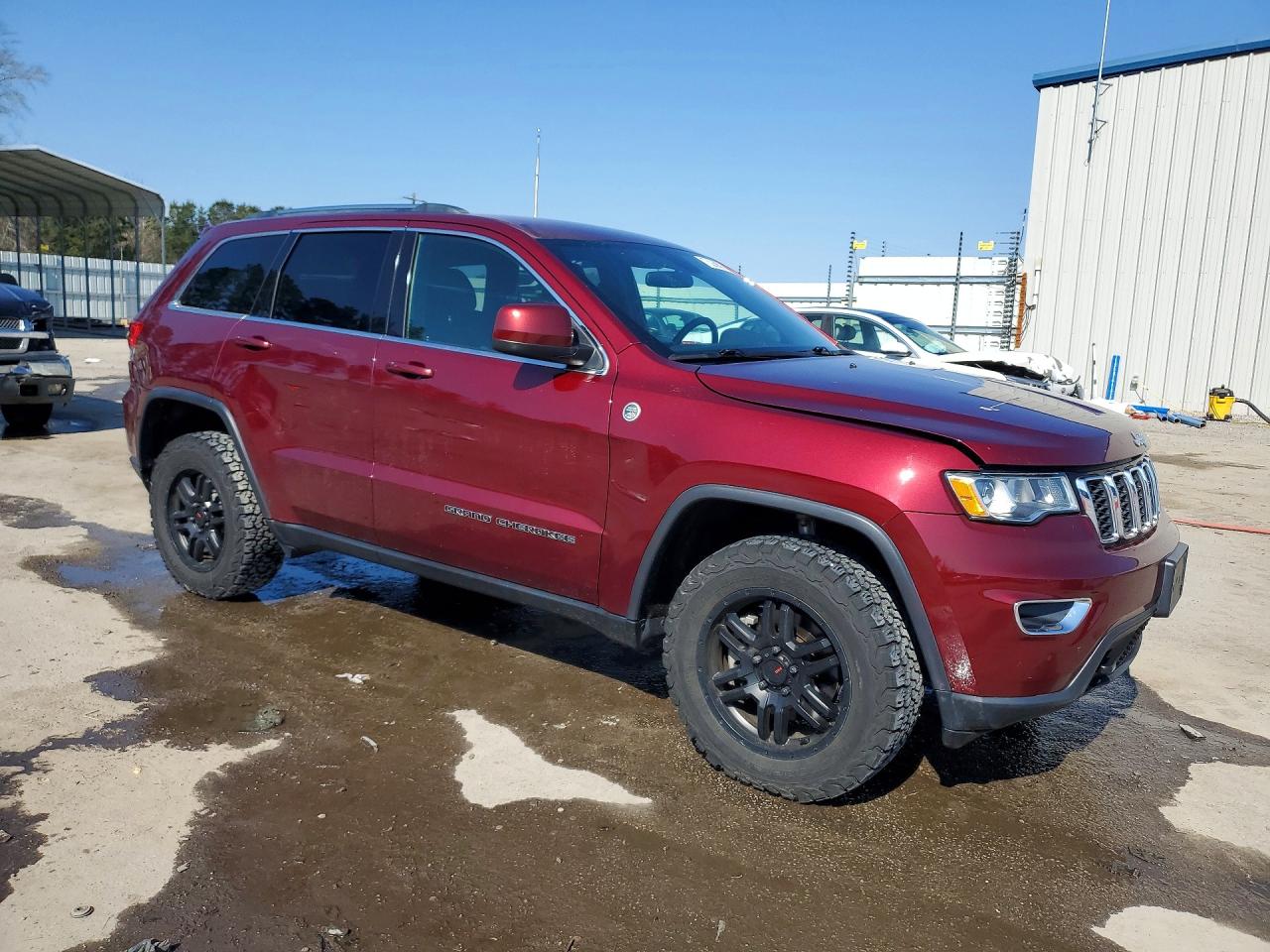2019 JEEP GRAND CHEROKEE LAREDO photo 4