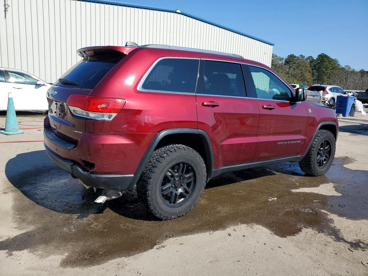 2019 JEEP GRAND CHEROKEE LAREDO photo 3