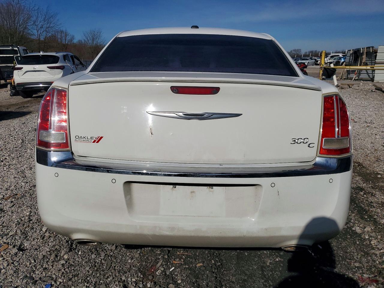 2011 CHRYSLER 300C photo 6