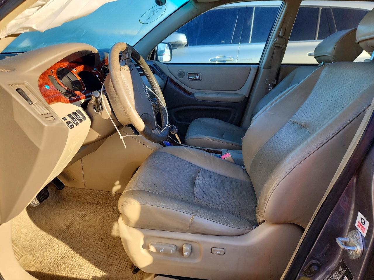 2005 TOYOTA HIGHLANDER LIMITED photo 13