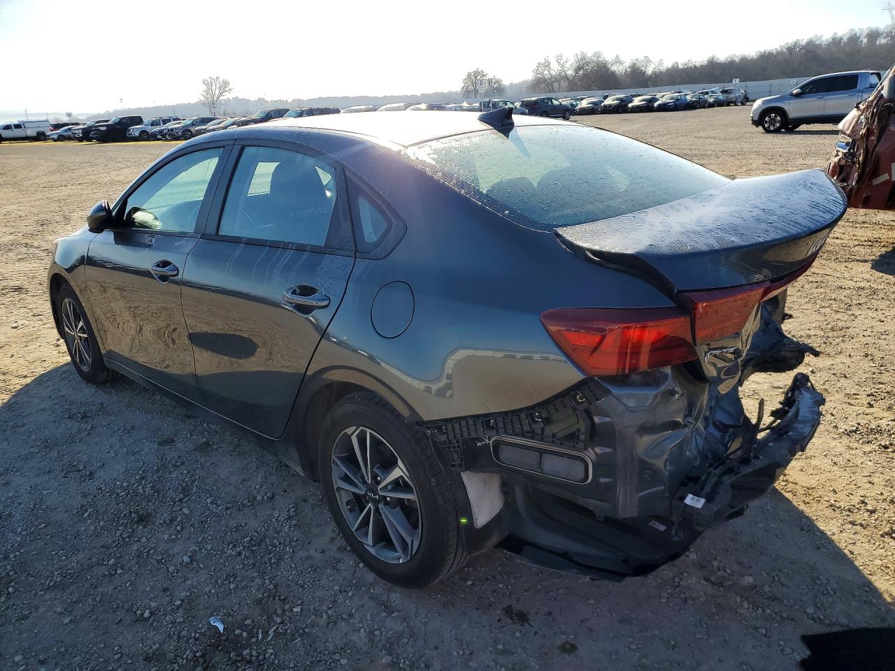 2024 KIA FORTE LXS photo 2