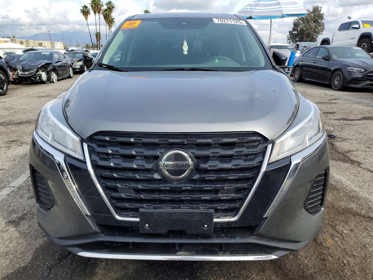 2021 NISSAN KICKS S photo 5