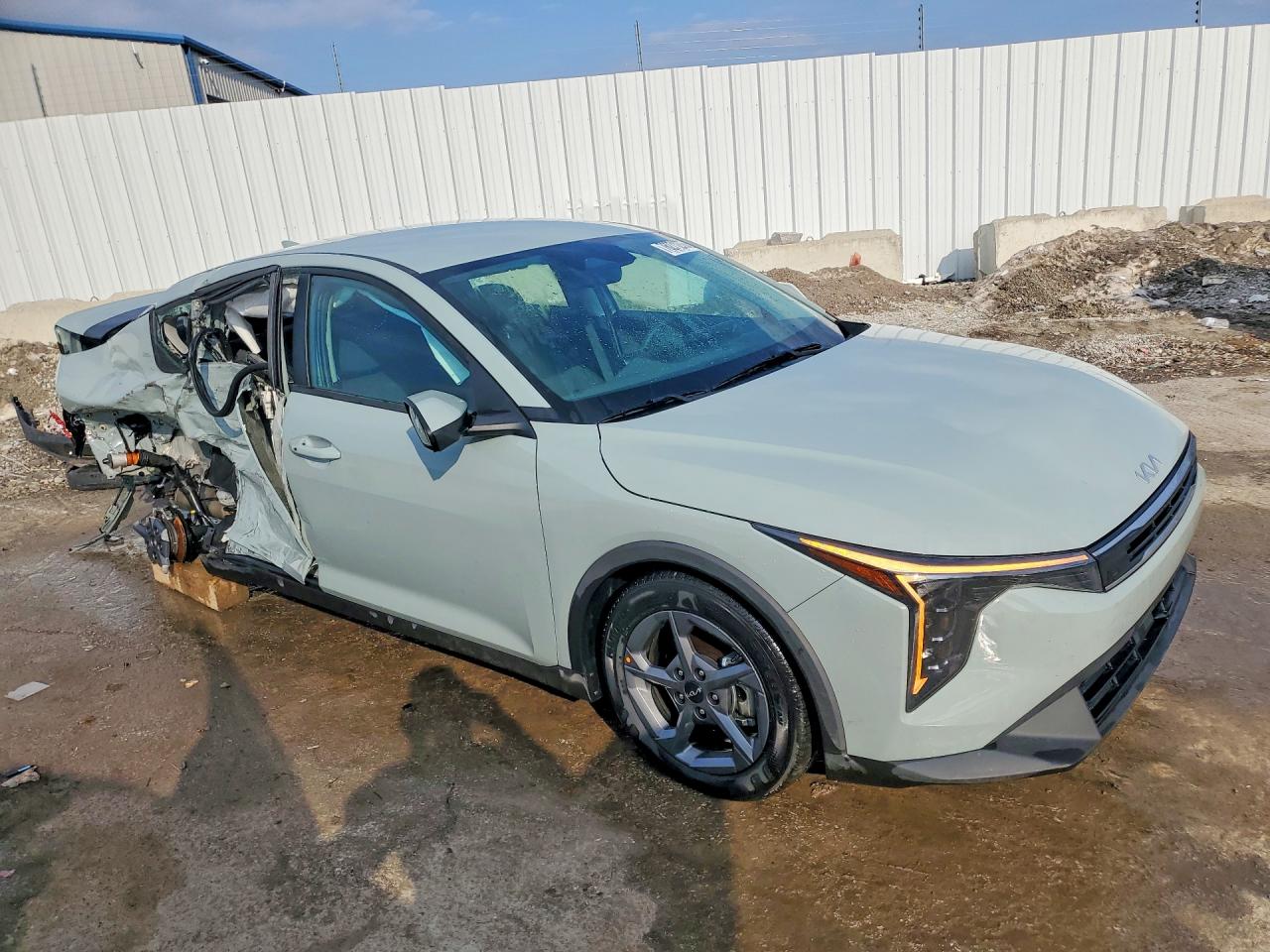 2025 KIA K4 LXS photo 7