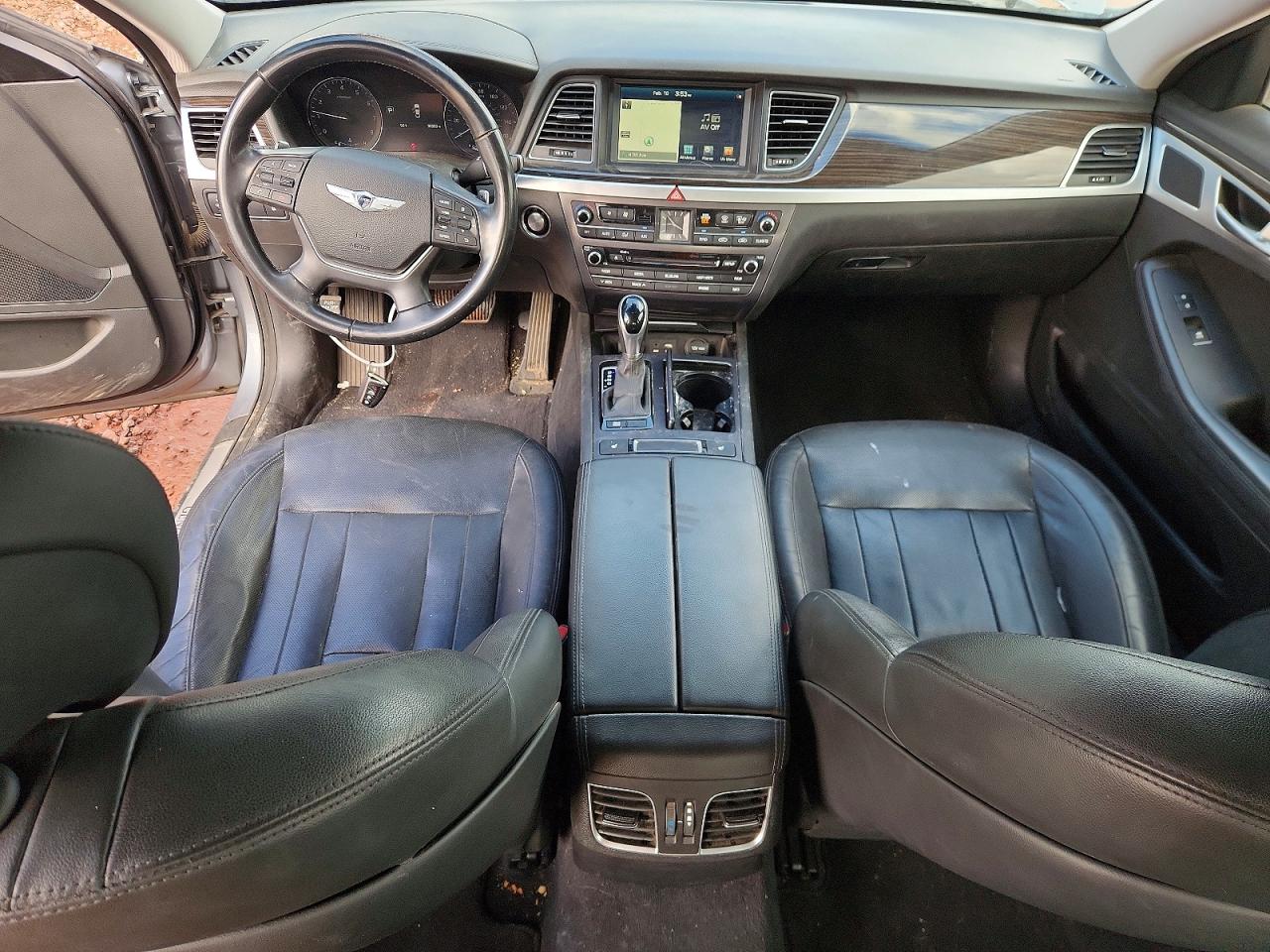 2015 HYUNDAI GENESIS 3.8L photo 15