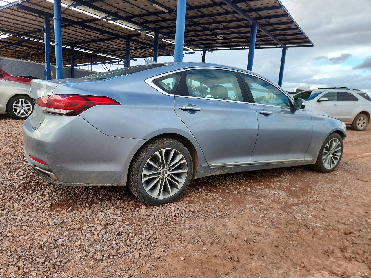 2015 HYUNDAI GENESIS 3.8L photo 5