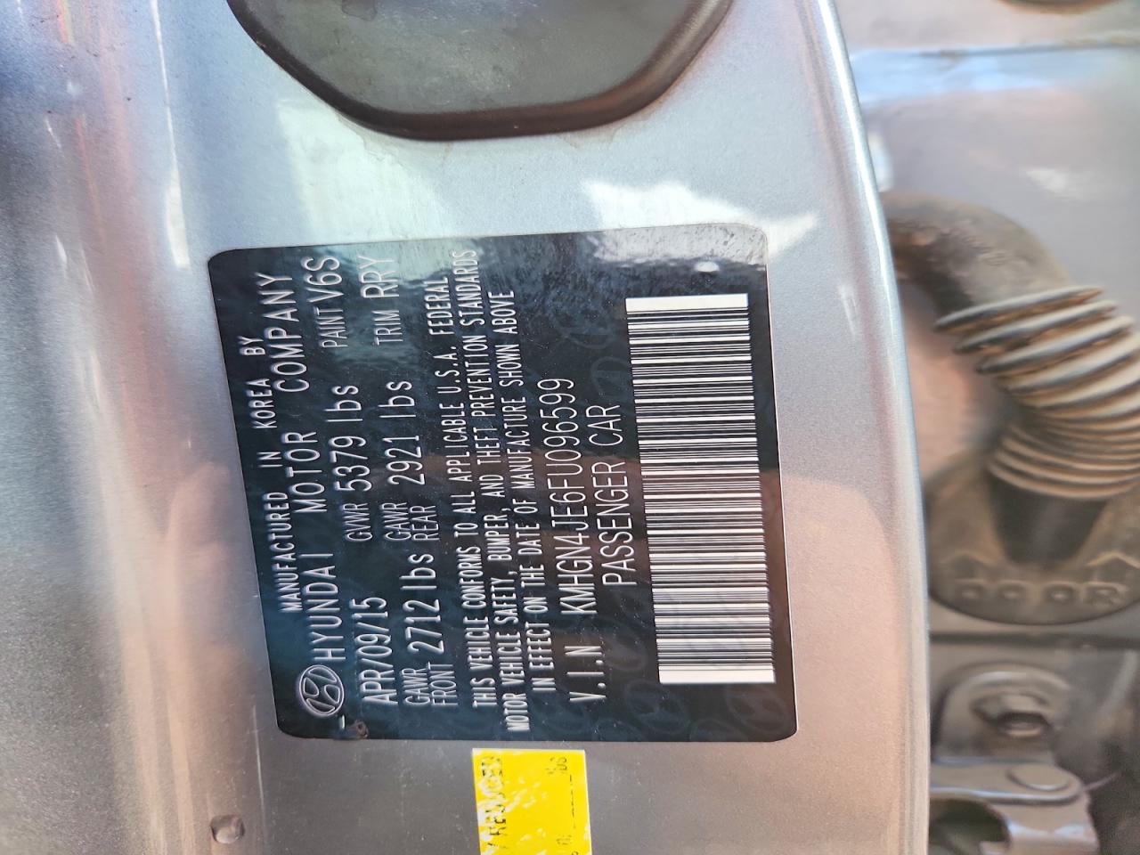 2015 HYUNDAI GENESIS 3.8L photo 23