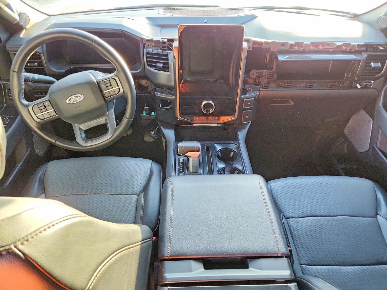 2023 FORD F150 LIGHTNING PRO photo 8