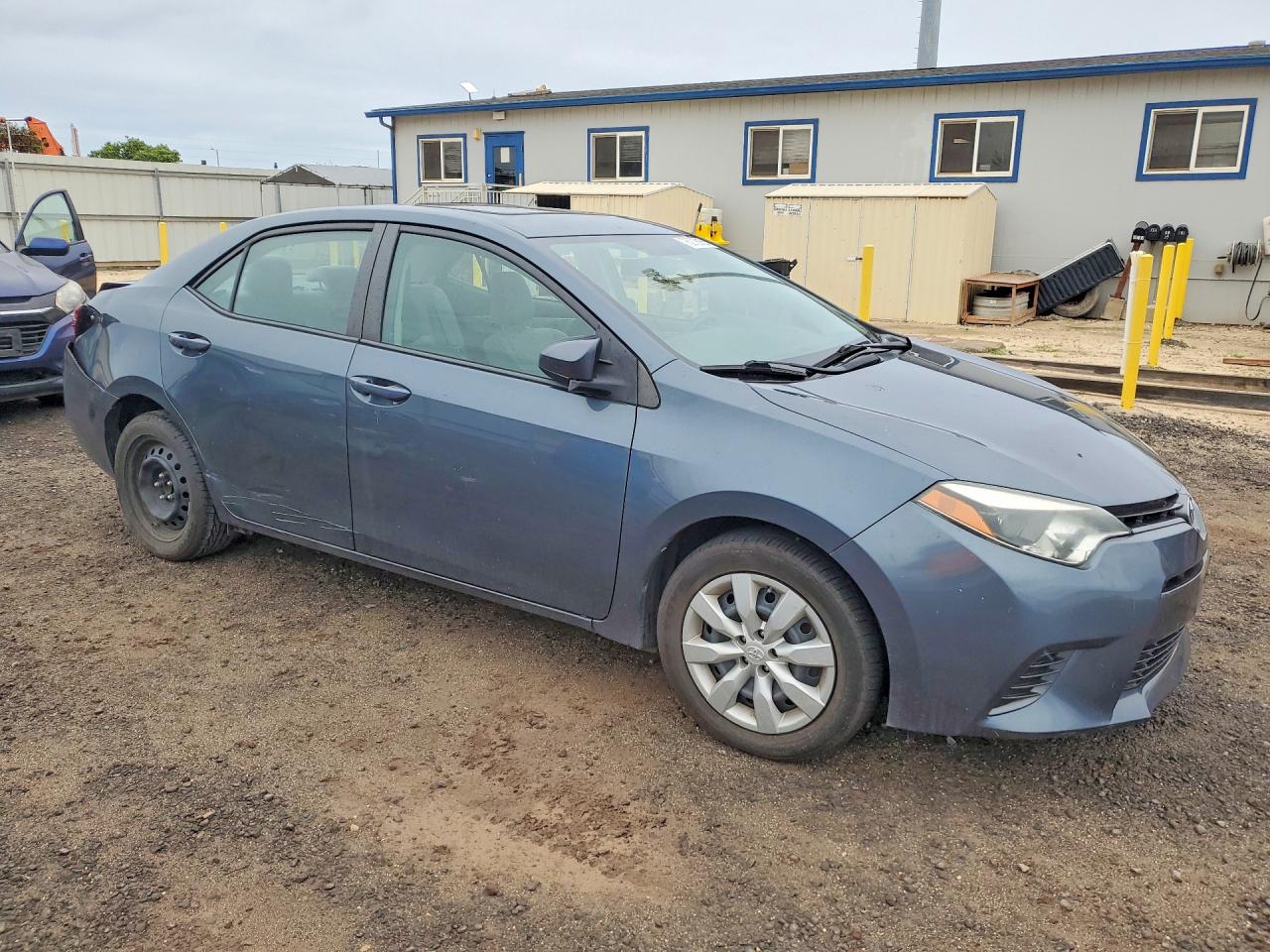 2015 TOYOTA COROLLA L photo 4