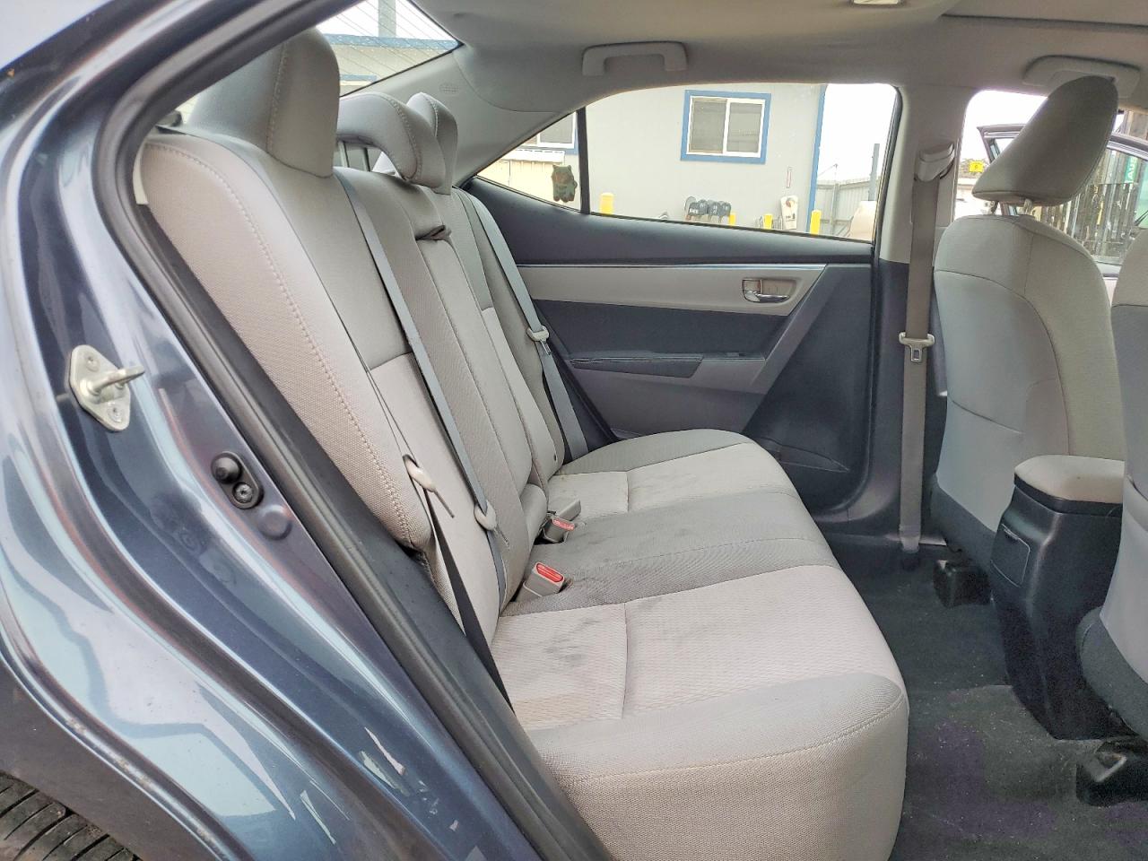 2015 TOYOTA COROLLA L photo 10