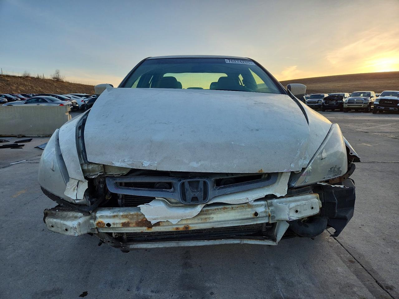 2004 HONDA ACCORD LX photo 9