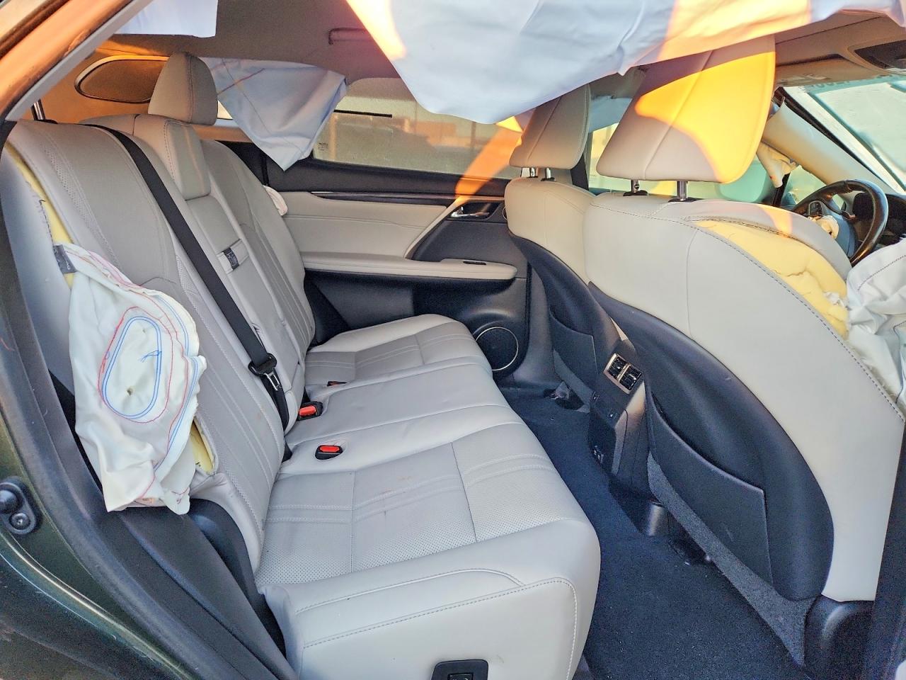 2021 LEXUS RX photo 19