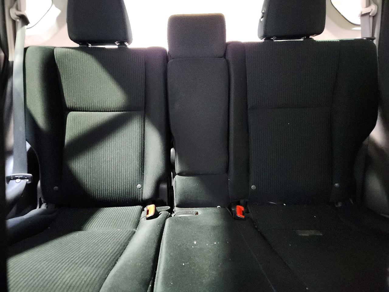 2015 TOYOTA RAV4 LE photo 10