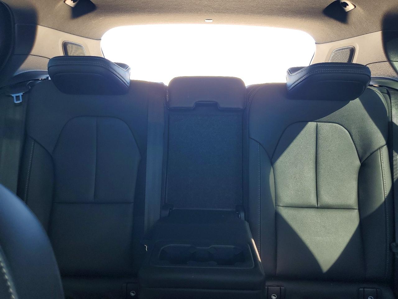 2020 VOLVO XC40 T5 MOMENTUM photo 10