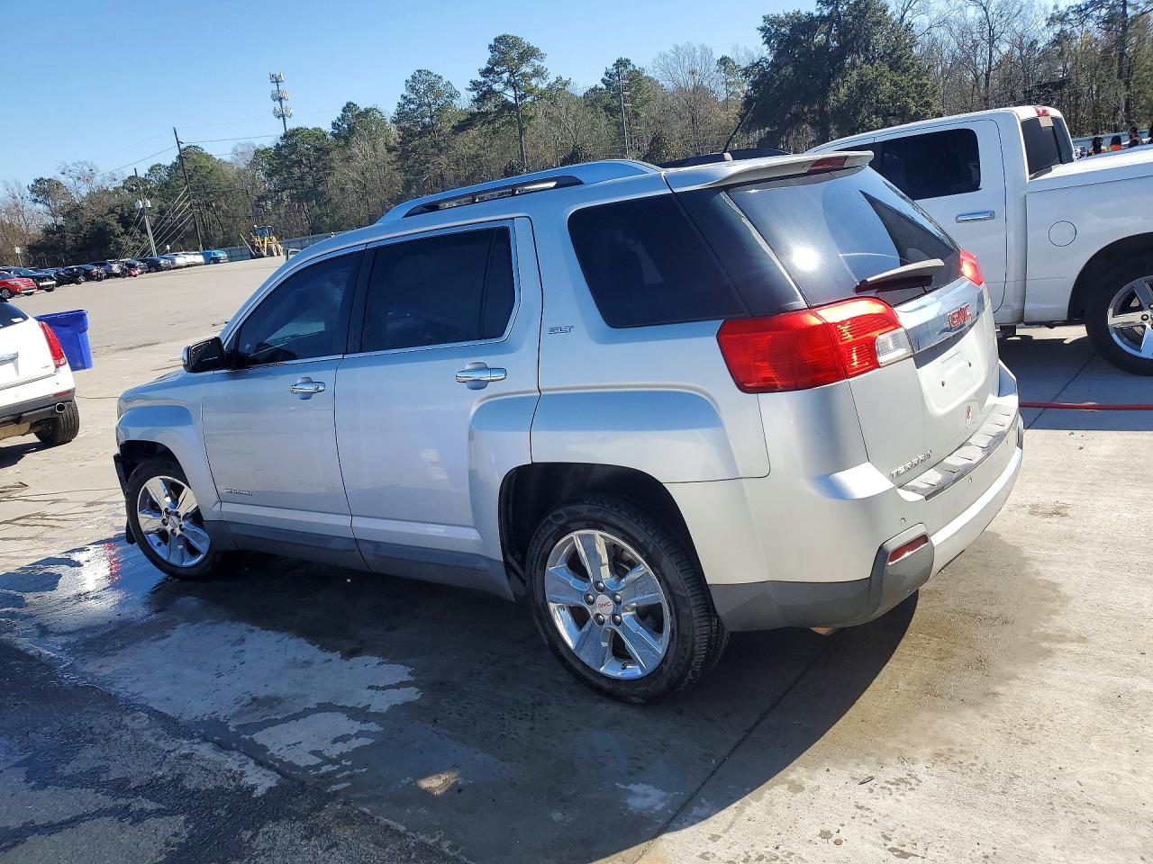 2015 GMC TERRAIN SLT photo 4