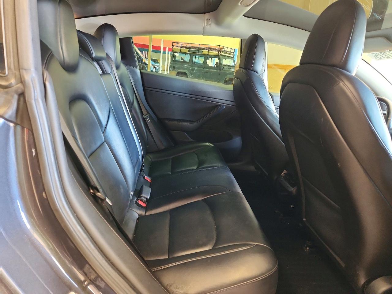 2018 TESLA MODEL 3 photo 10