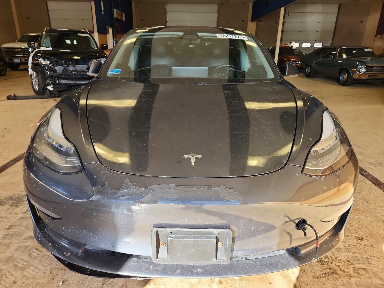 2018 TESLA MODEL 3 photo 5