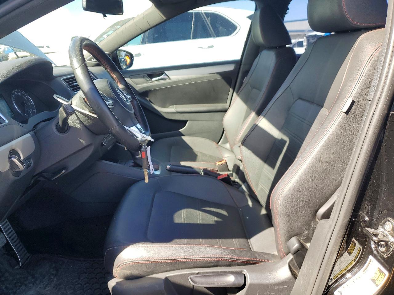 2012 VOLKSWAGEN JETTA GLI photo 7