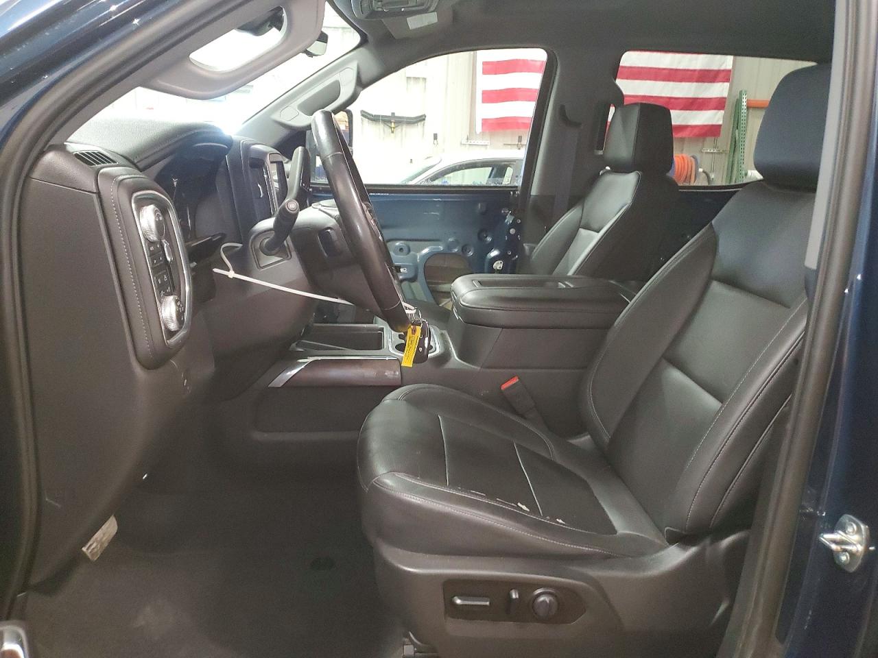 2021 GMC SIERRA K1500 SLT photo 7