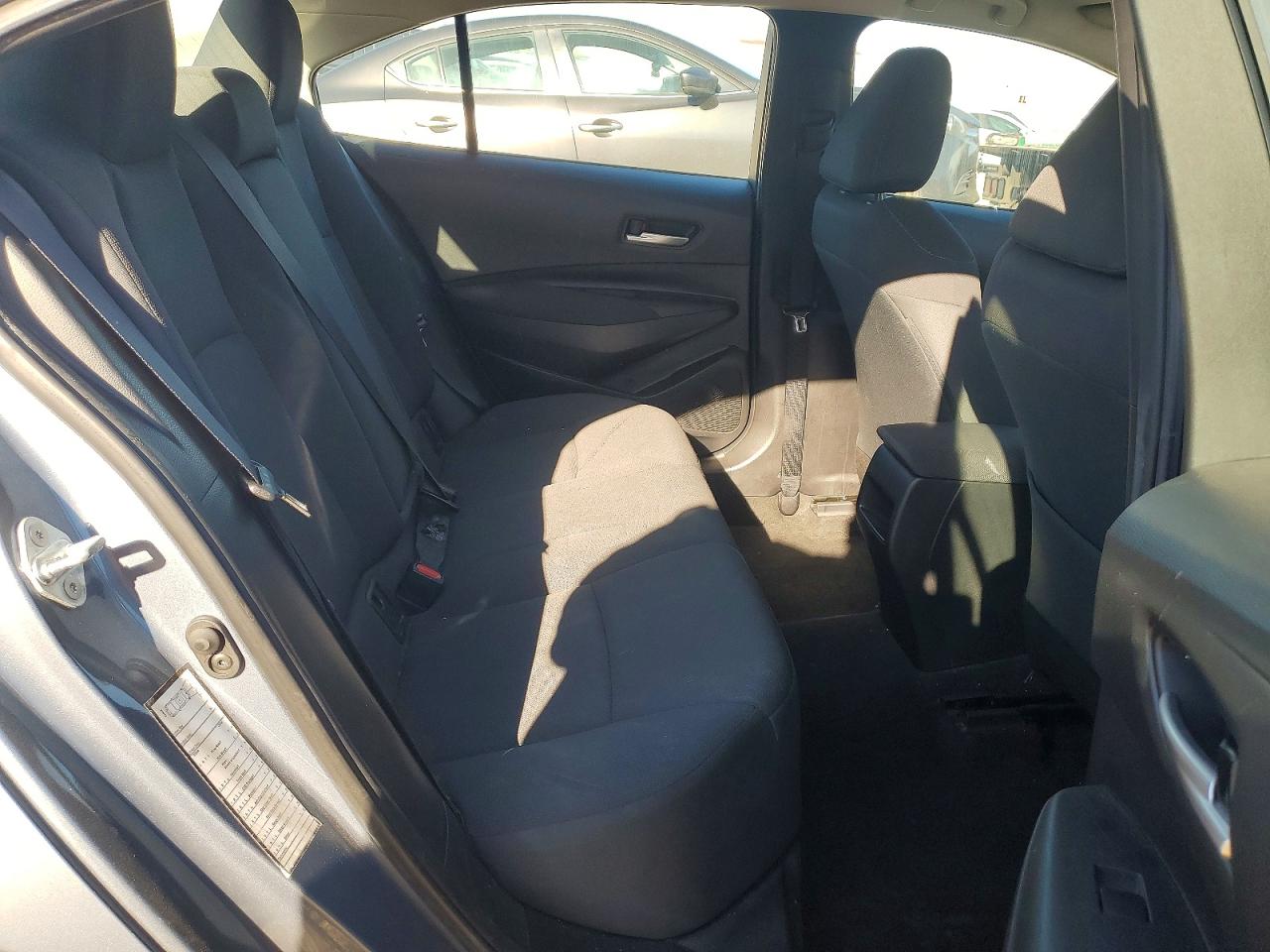 2021 TOYOTA COROLLA LE photo 10