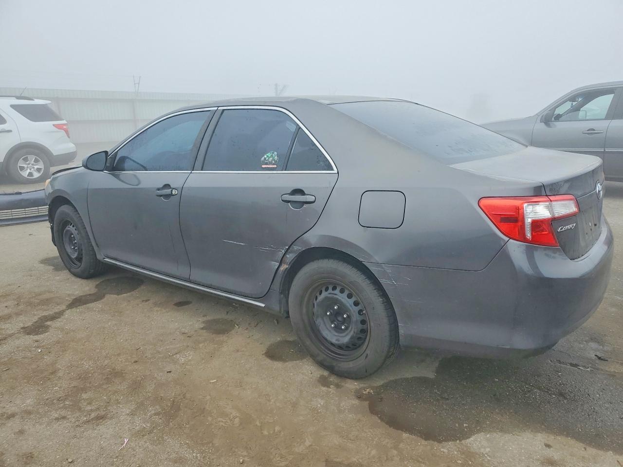 2012 TOYOTA CAMRY BASE photo 4