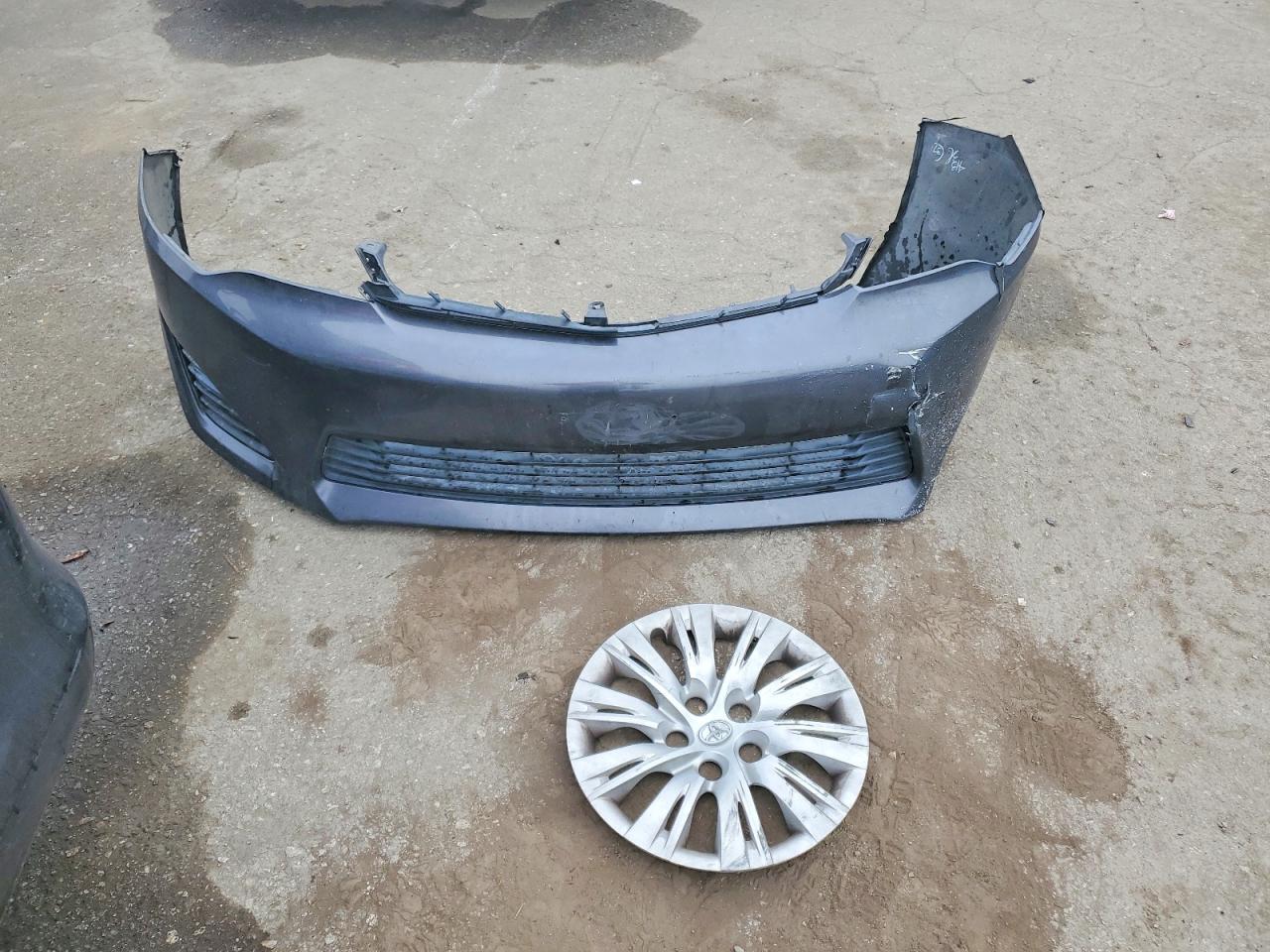 2012 TOYOTA CAMRY BASE photo 34