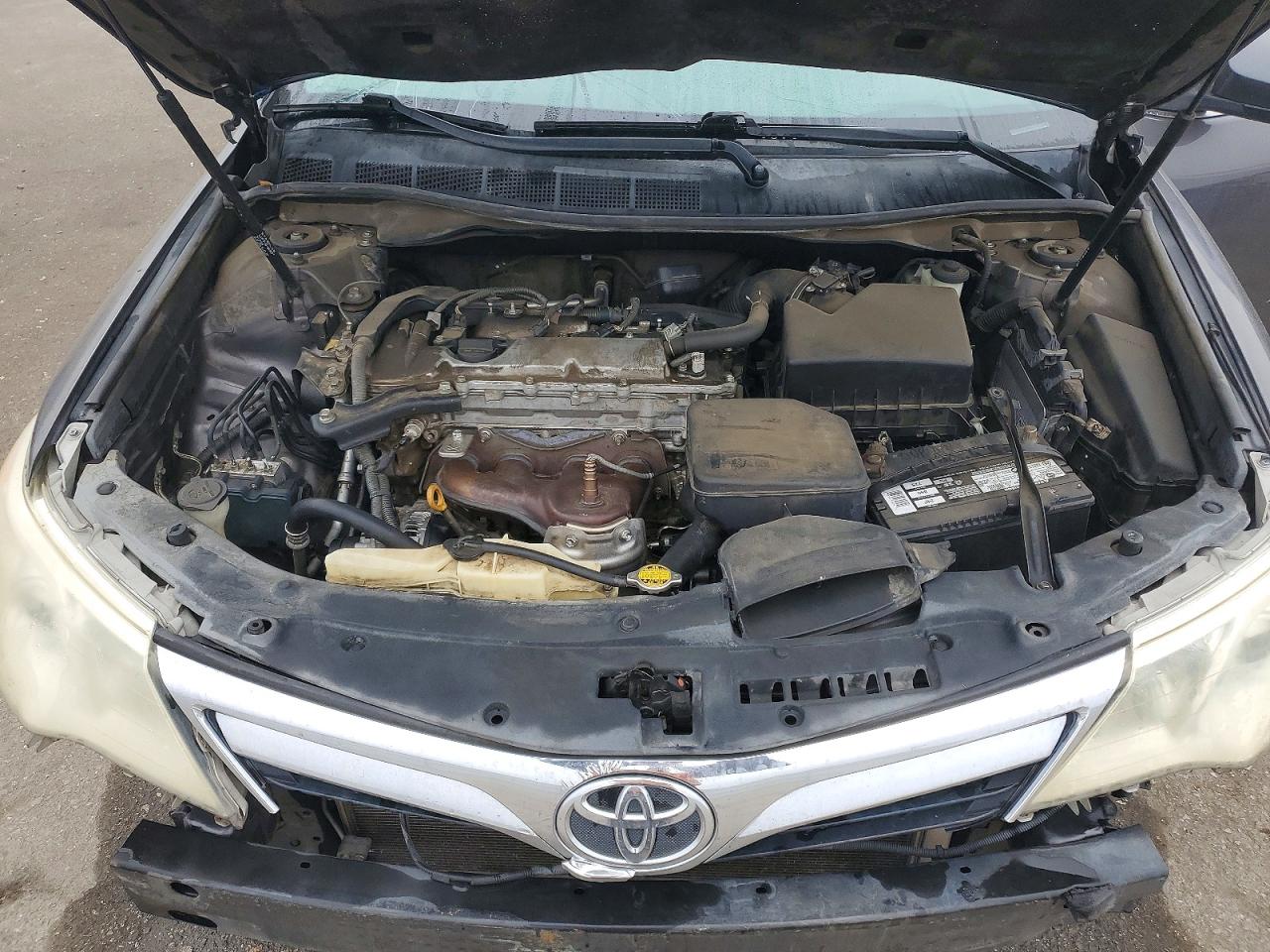 2012 TOYOTA CAMRY BASE photo 31