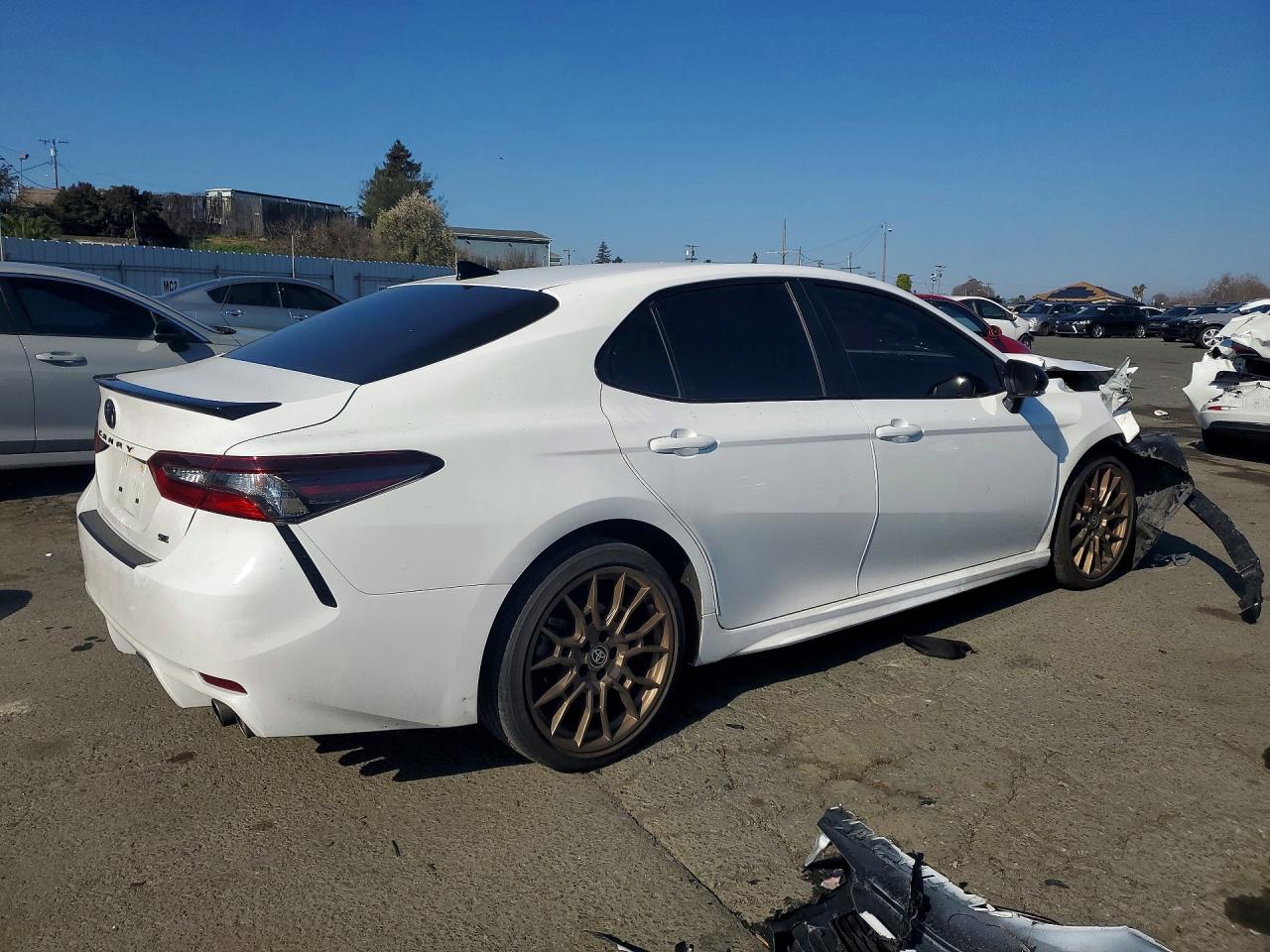 2024 TOYOTA CAMRY SE NIGHT SHADE photo 3