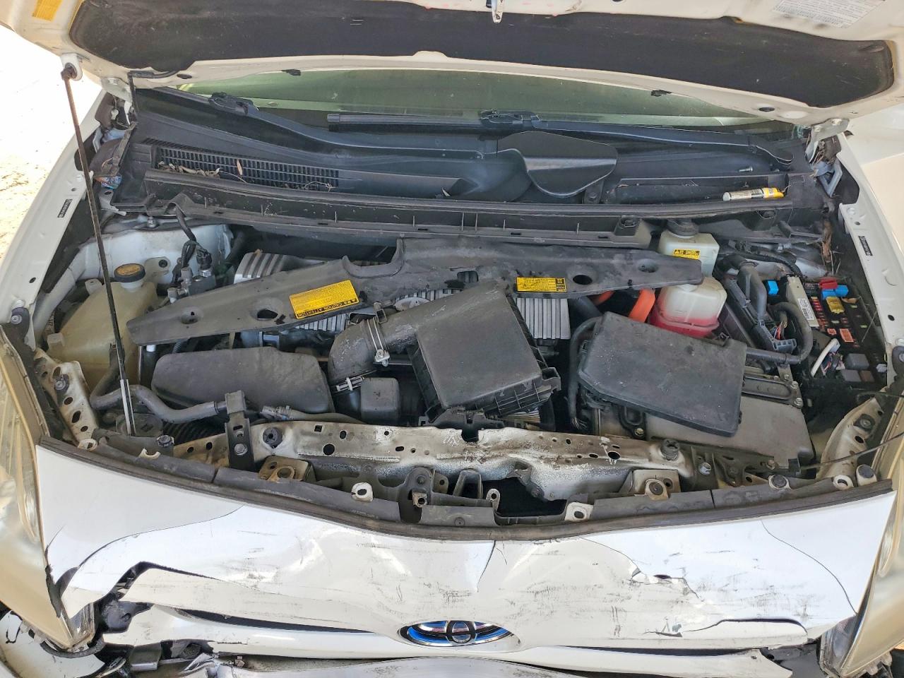 2011 TOYOTA PRIUS photo 11
