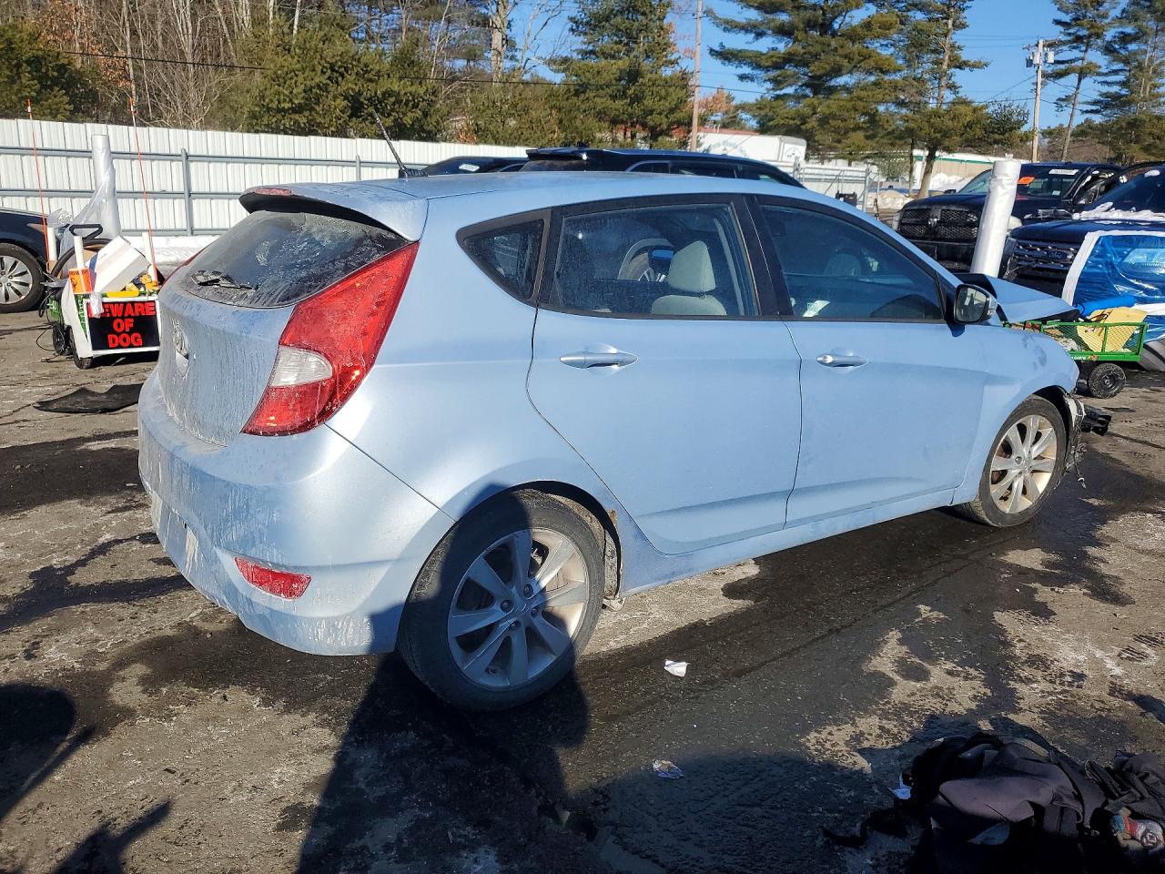 2014 HYUNDAI ACCENT GLS photo 3
