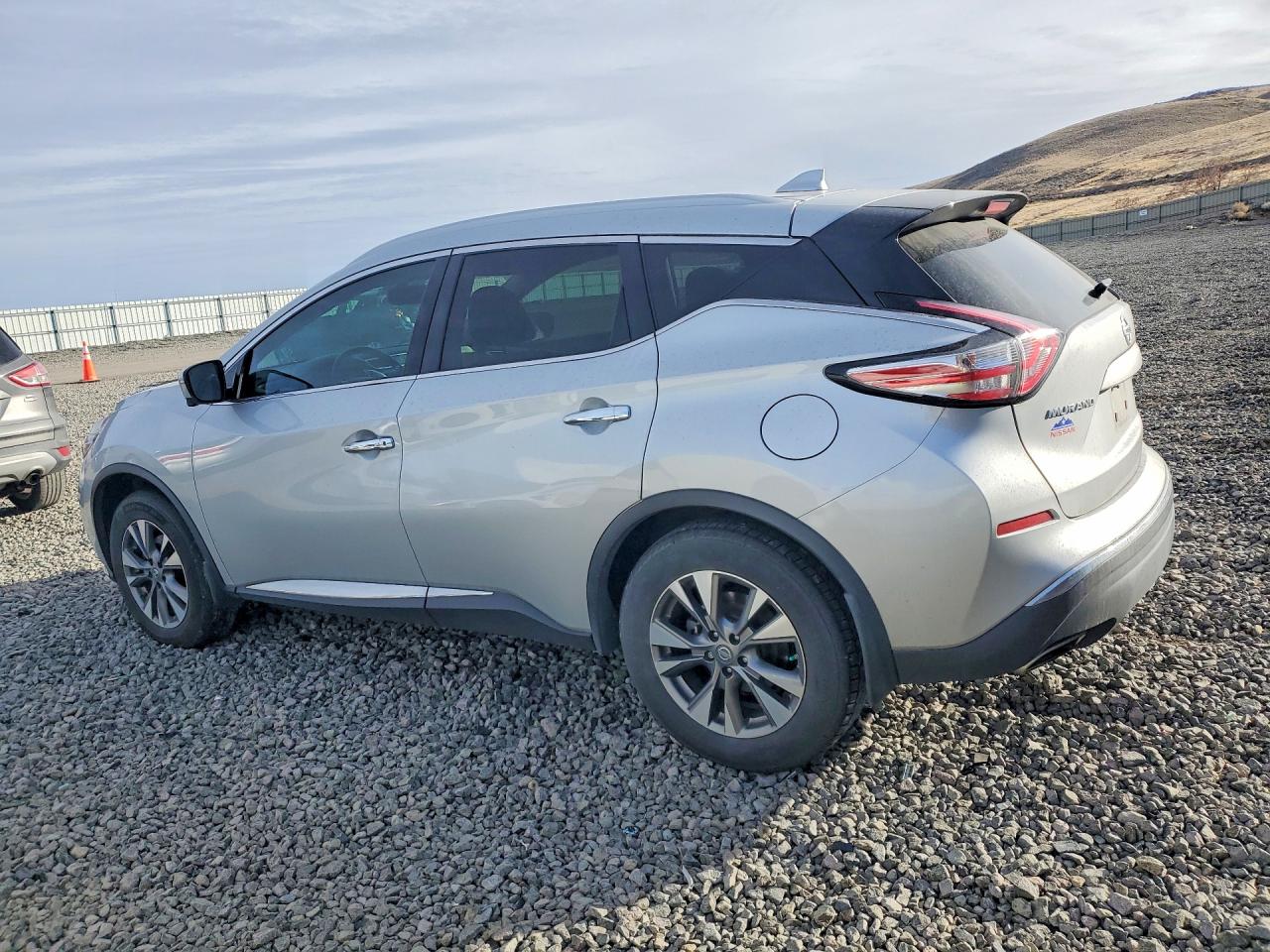 2018 NISSAN MURANO S photo 3