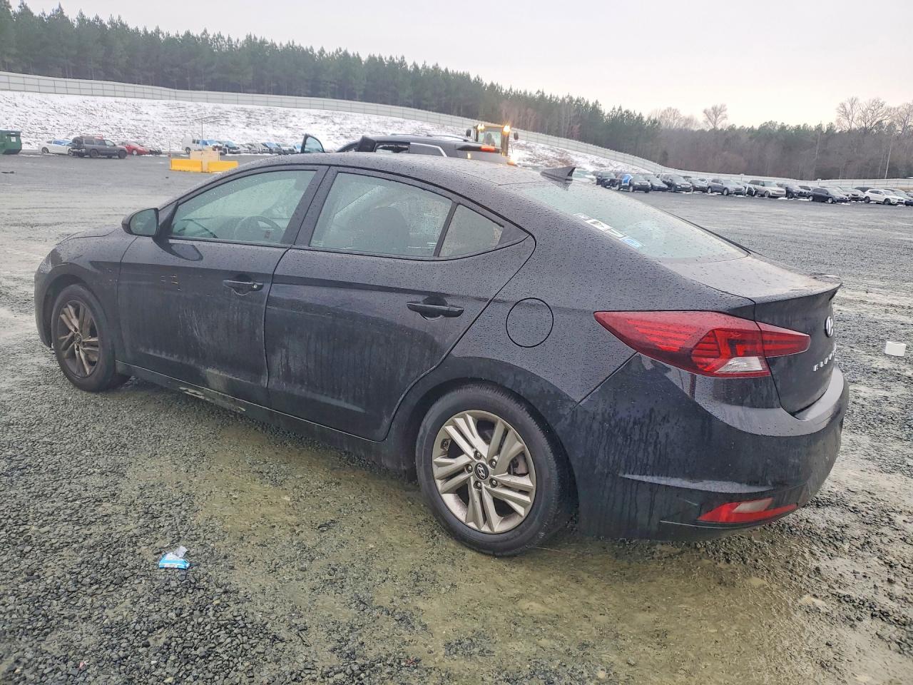 2019 HYUNDAI ELANTRA SEL photo 4