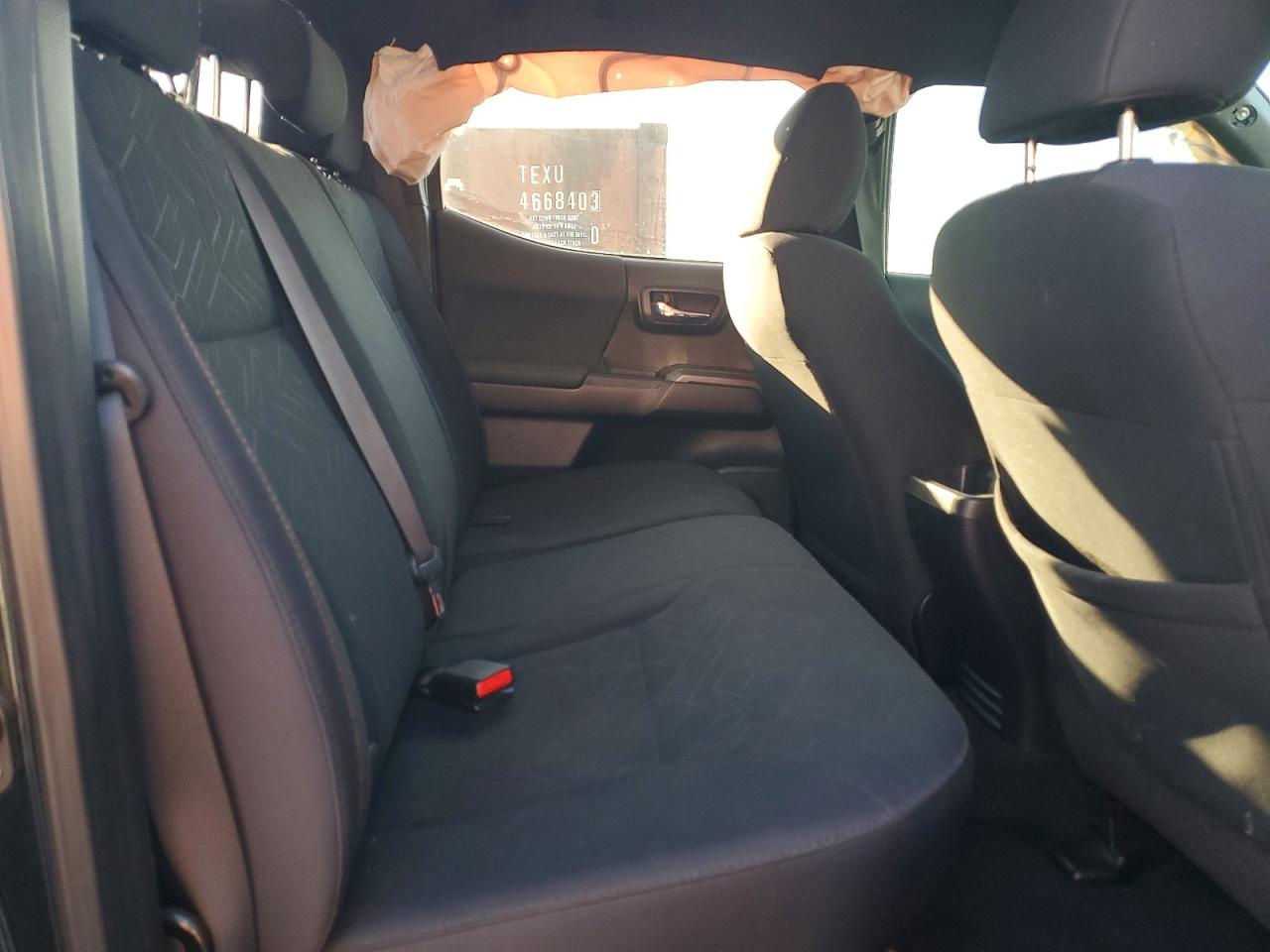 2017 TOYOTA TACOMA TRD SPORT photo 28