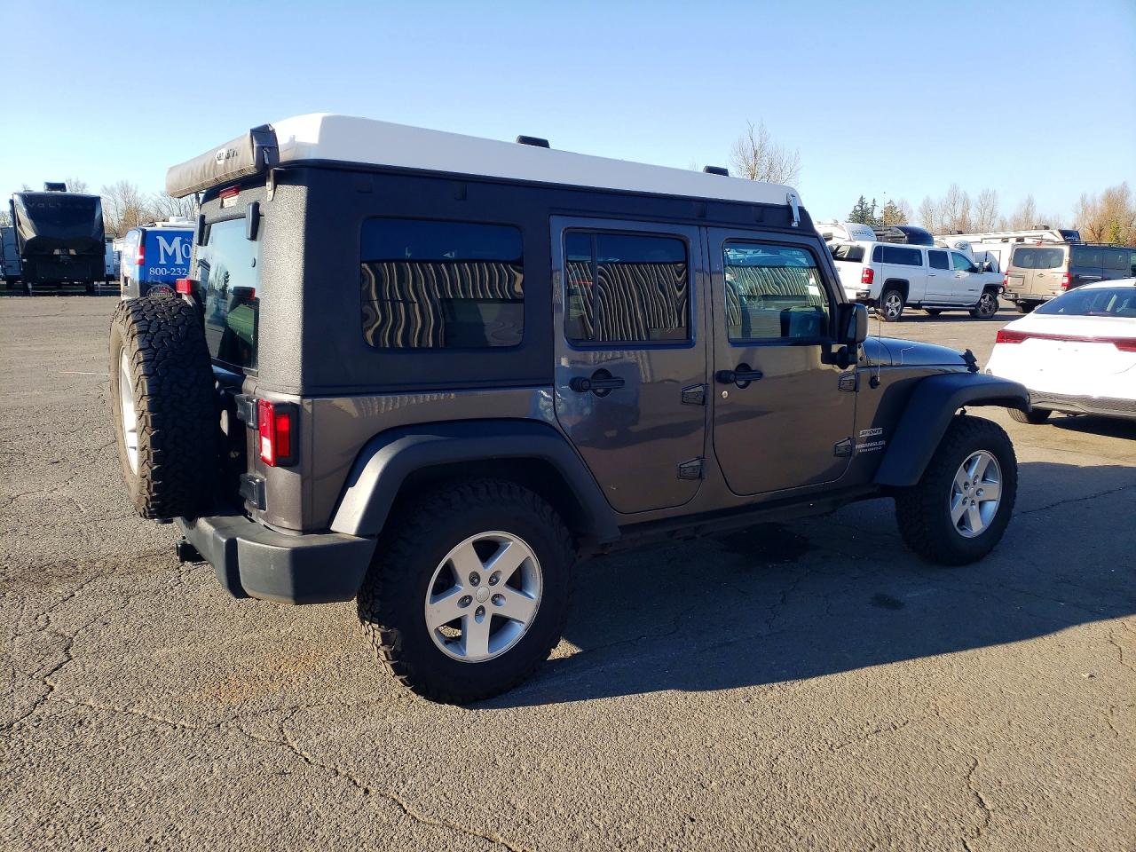 2016 JEEP WRANGLER UNLIMITED SPORT photo 3