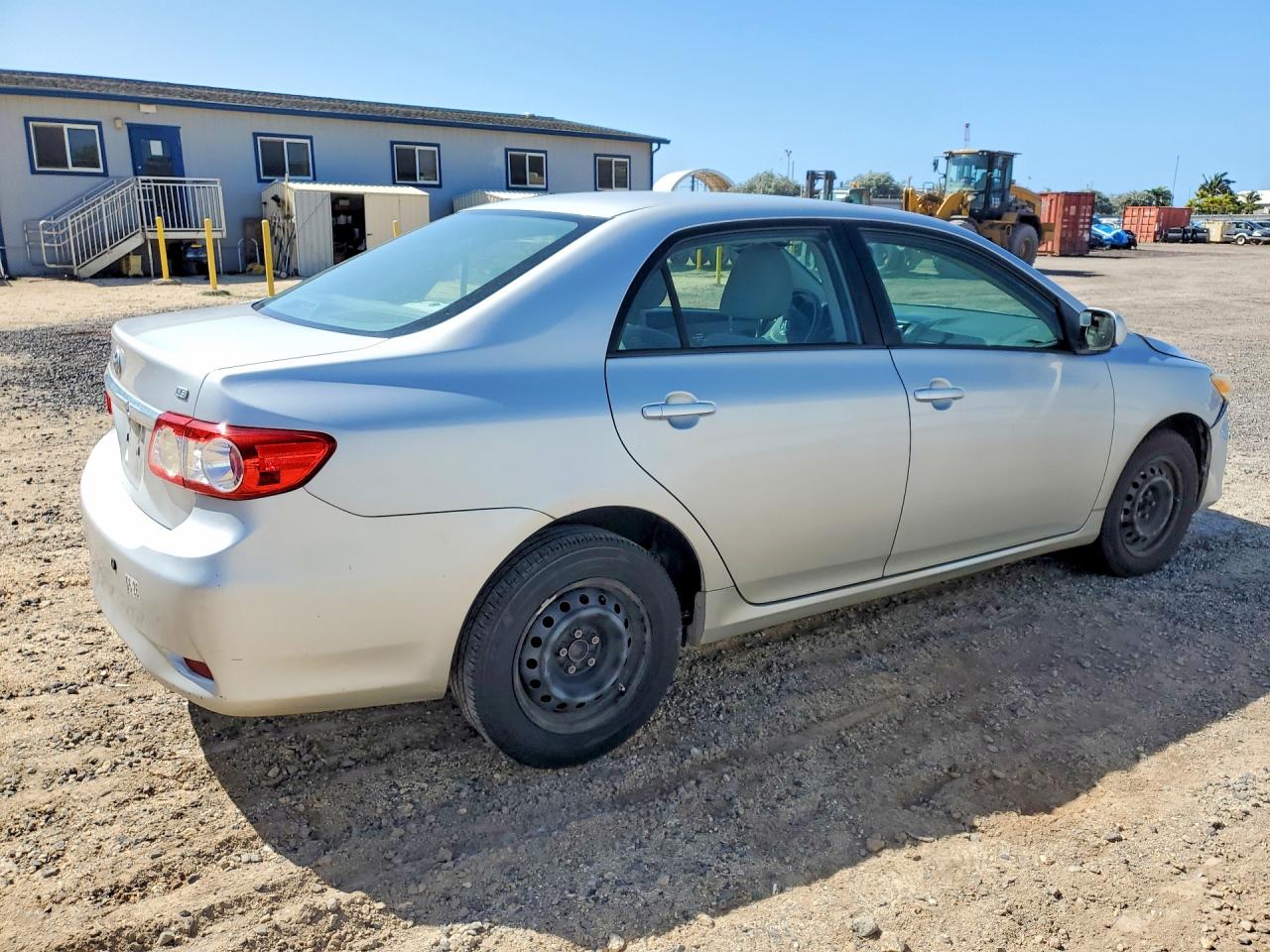 2011 TOYOTA COROLLA BASE photo 3