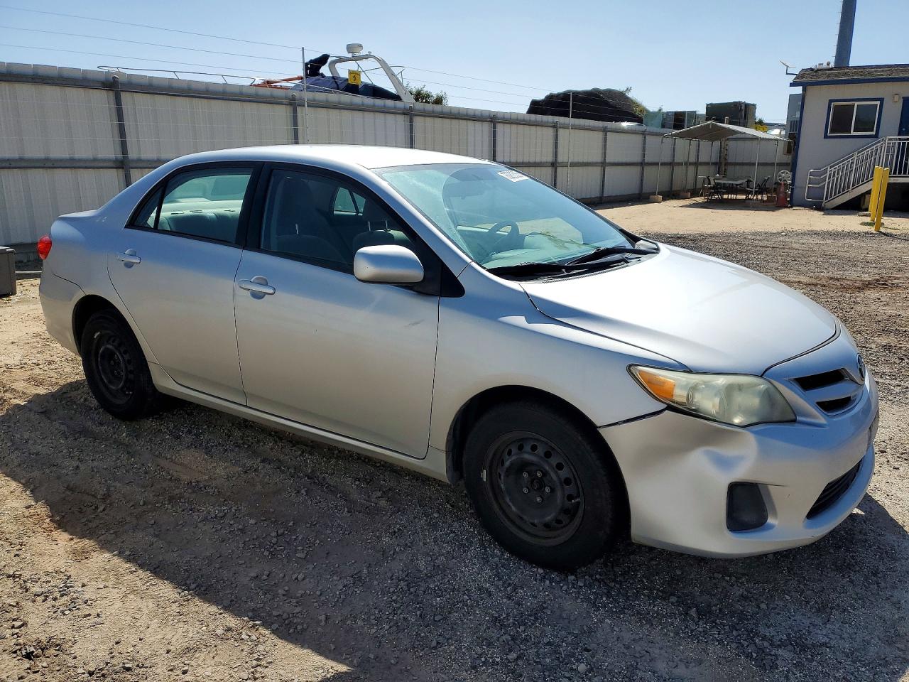 2011 TOYOTA COROLLA BASE photo 4