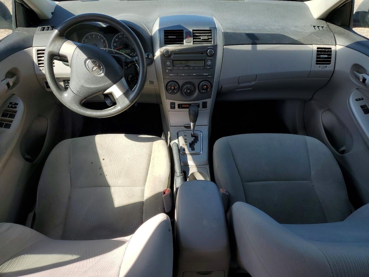 2011 TOYOTA COROLLA BASE photo 8
