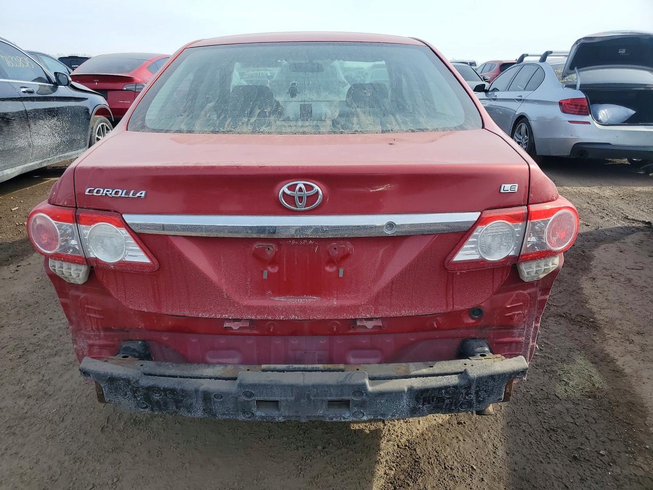 2012 TOYOTA COROLLA photo 6