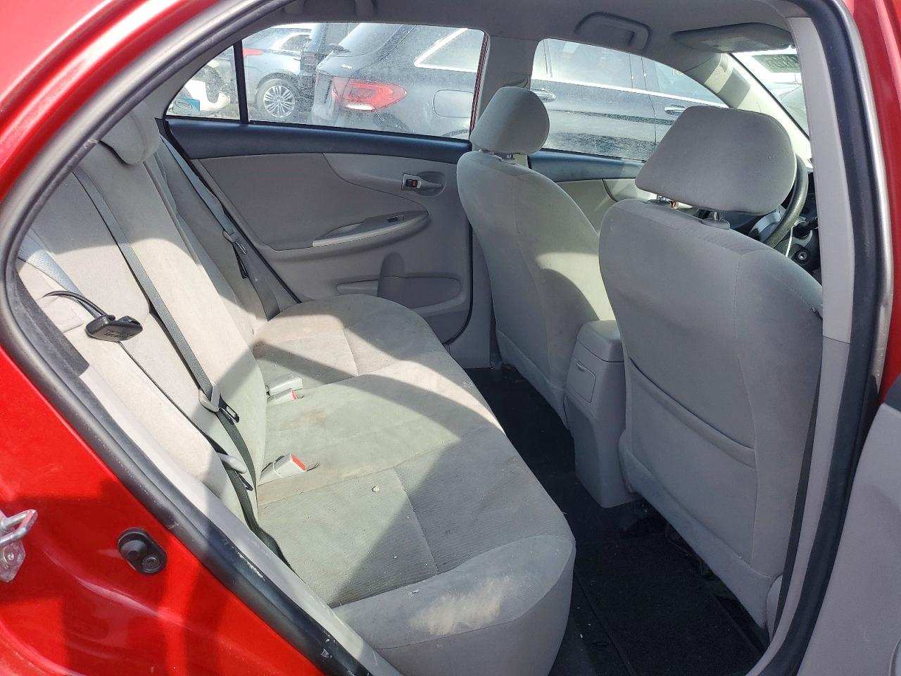 2012 TOYOTA COROLLA photo 10