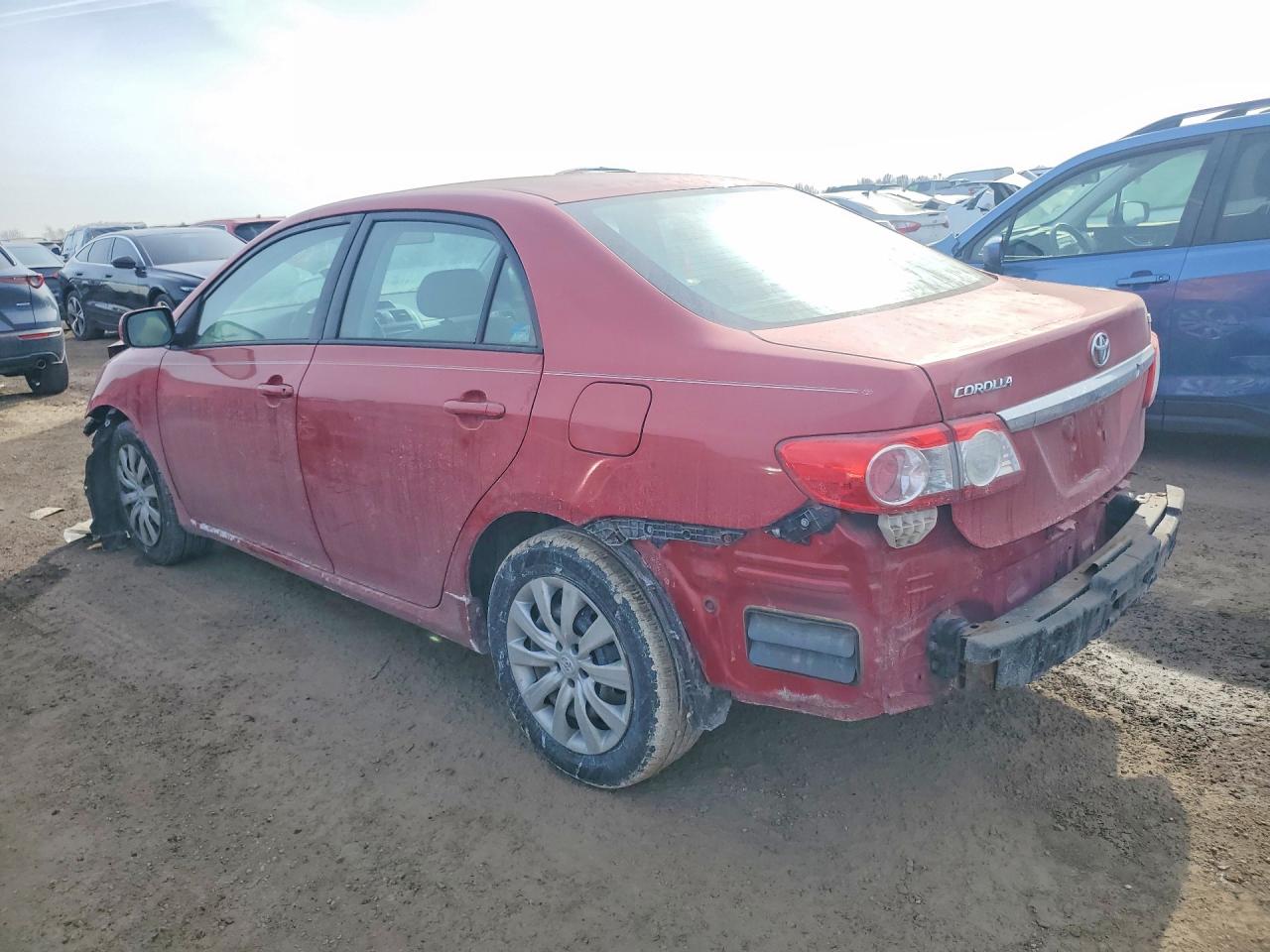 2012 TOYOTA COROLLA photo 2