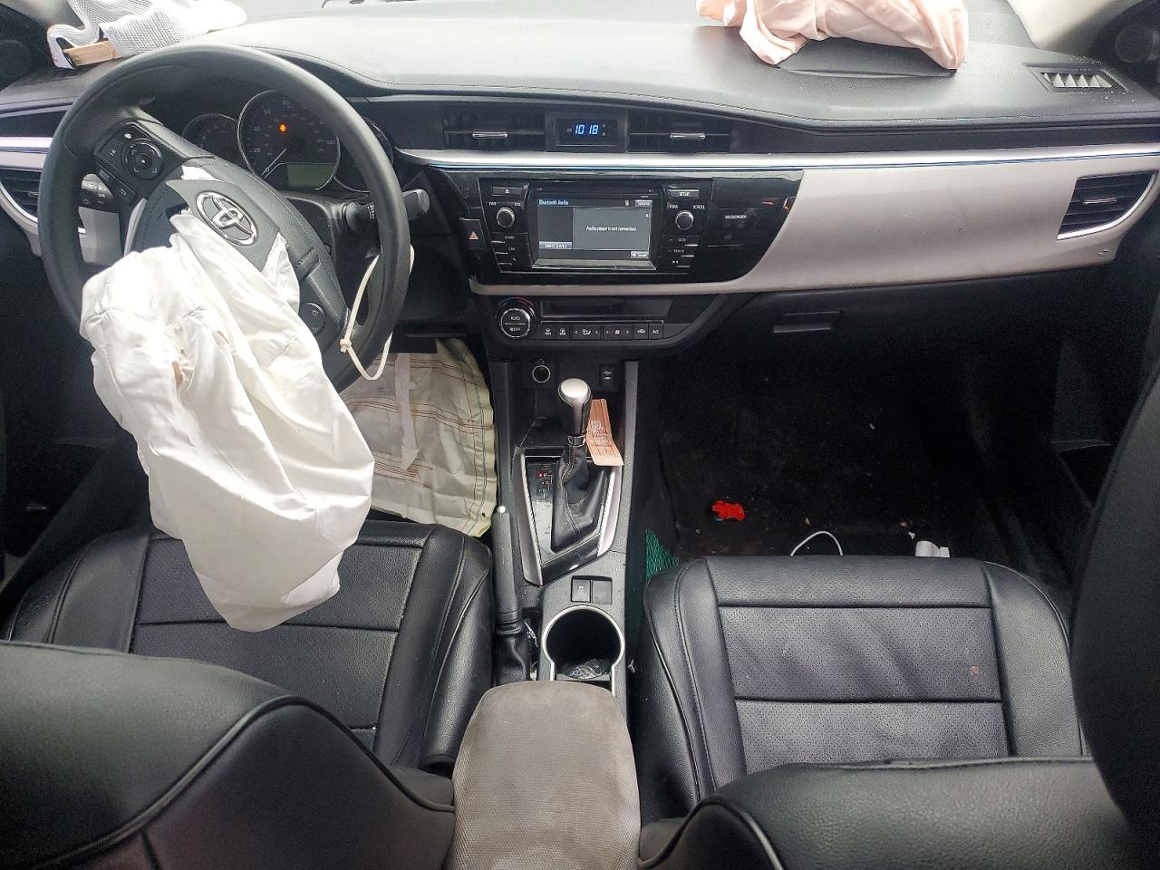 2015 TOYOTA COROLLA L photo 8