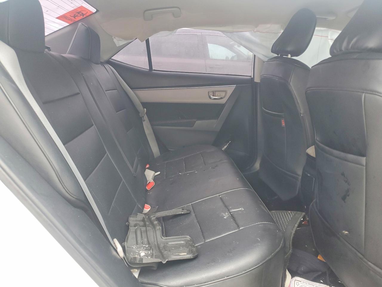 2015 TOYOTA COROLLA L photo 10