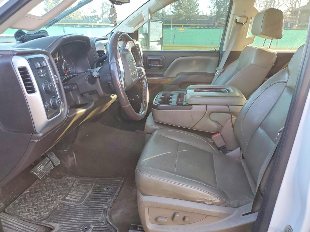 2015 GMC SIERRA K2500 SLT photo 19