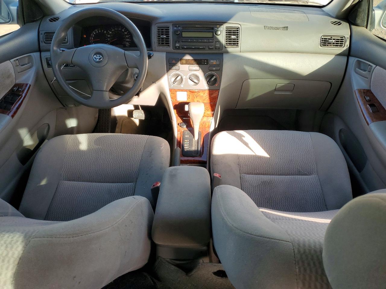2006 TOYOTA COROLLA CE photo 8