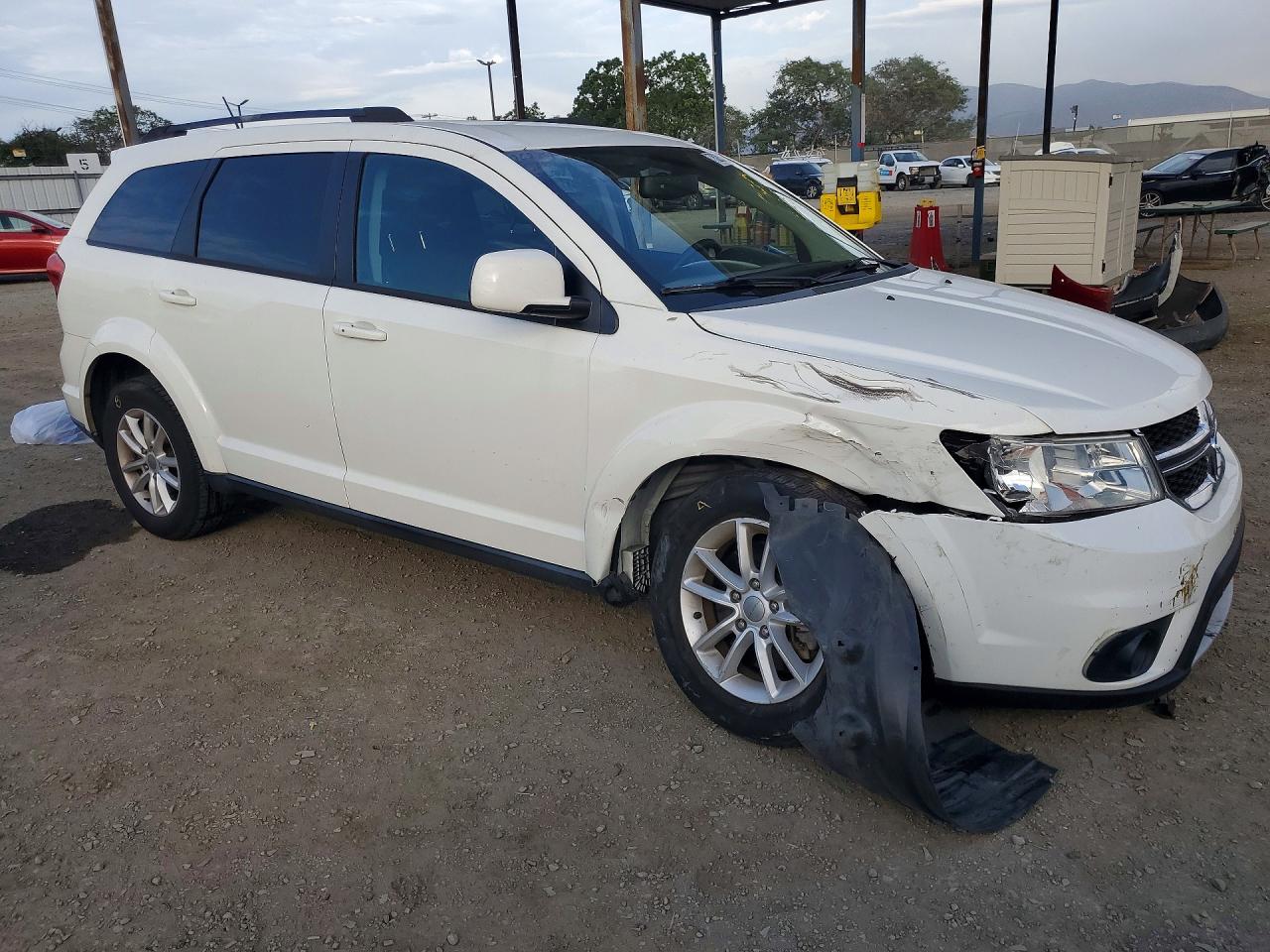2017 DODGE JOURNEY SXT photo 4