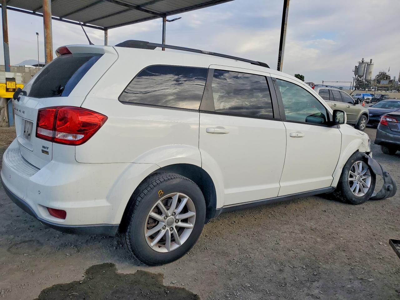 2017 DODGE JOURNEY SXT photo 3