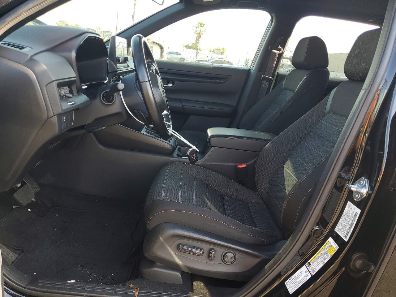 2025 HONDA CR-V SPORT photo 25