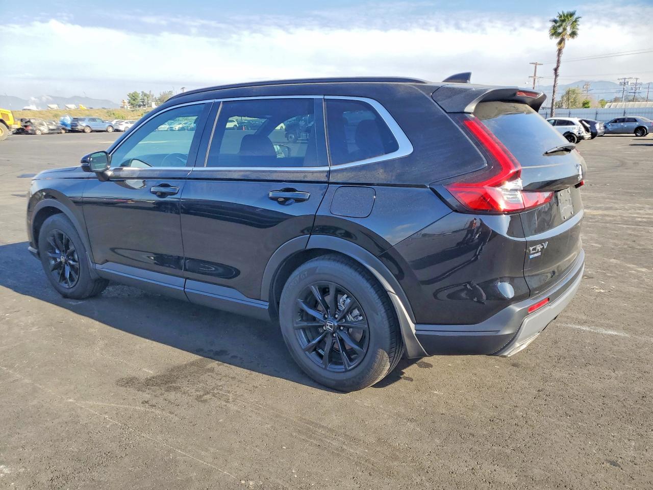 2025 HONDA CR-V SPORT photo 5